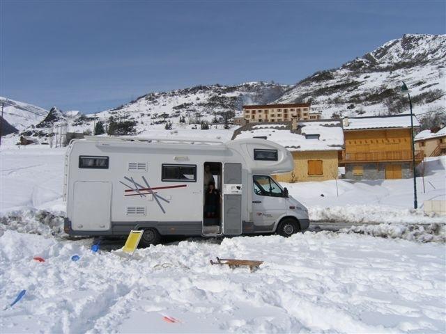 saint paul camping car.jpg